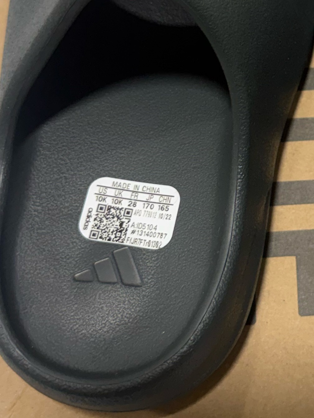 Yeezy Slide - Kids - Picture 4 of 6